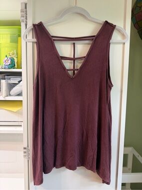 American Eagle Outfitters Ribbed V-Neck Tank Top